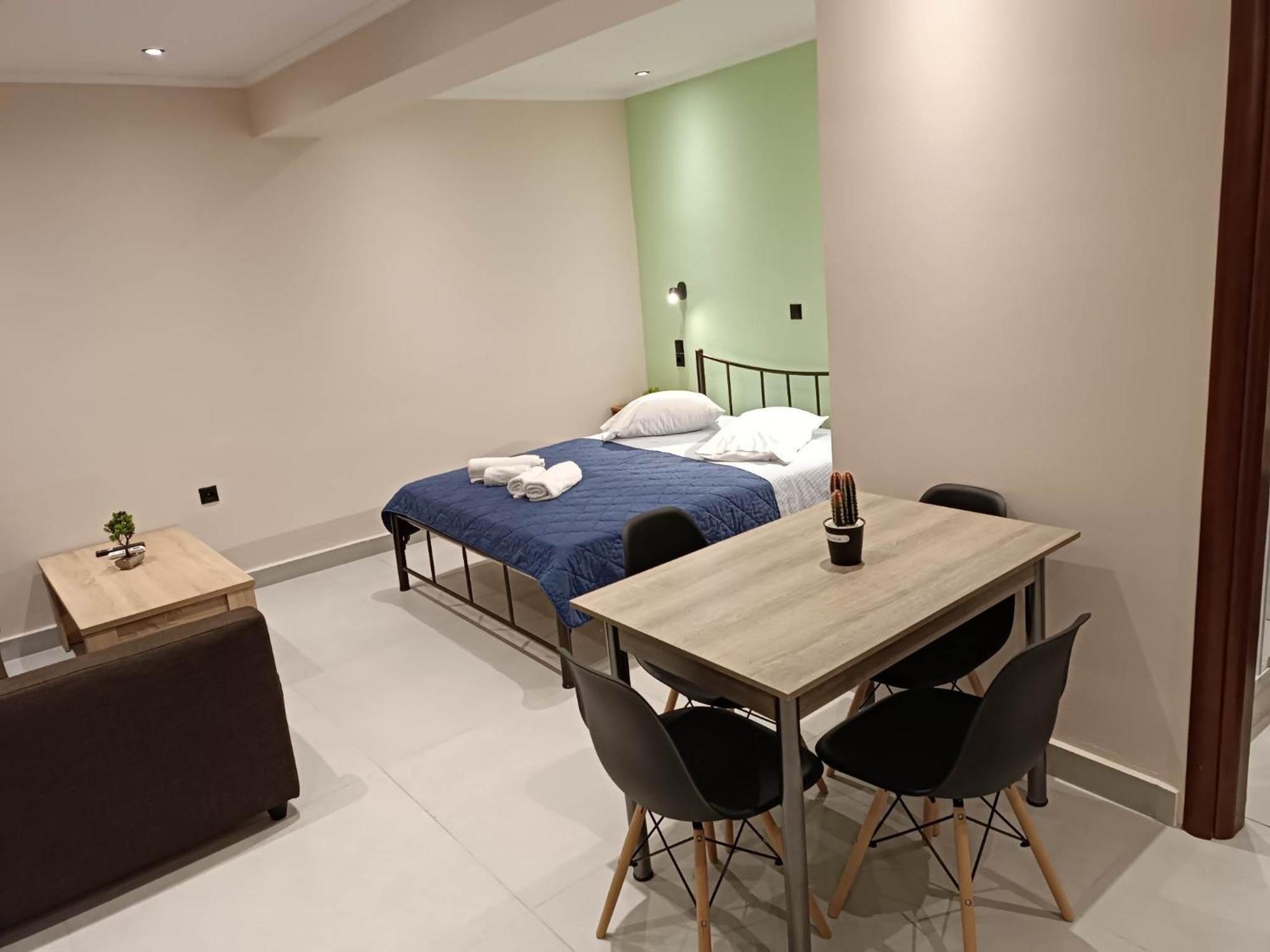 Newly Renovated Apartment Next To The Port Mantouki Екстериор снимка
